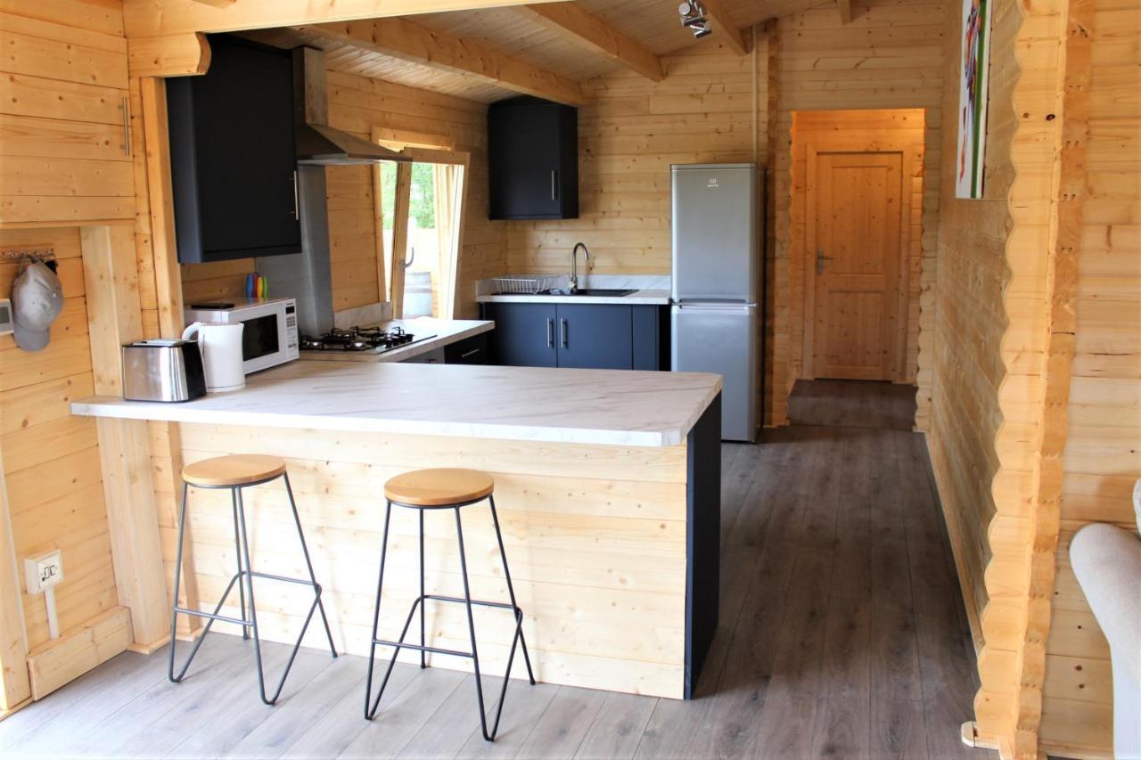 Inviting 3-Bedroom Lodge In Ashton Under Hill Ившем Экстерьер фото