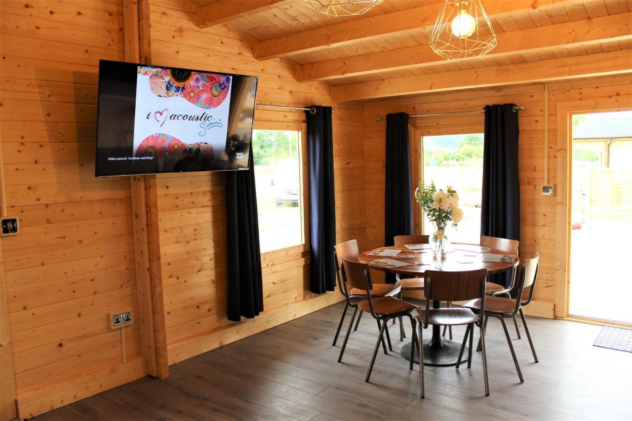 Inviting 3-Bedroom Lodge In Ashton Under Hill Ившем Экстерьер фото